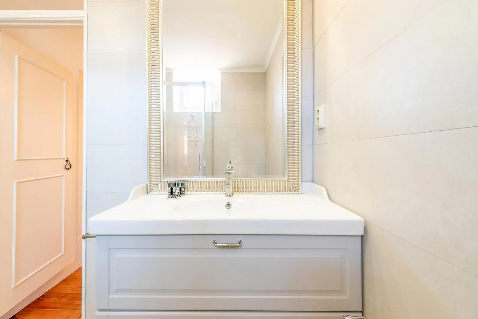 Guestready - Sunshine Belem Apartment Lisbon